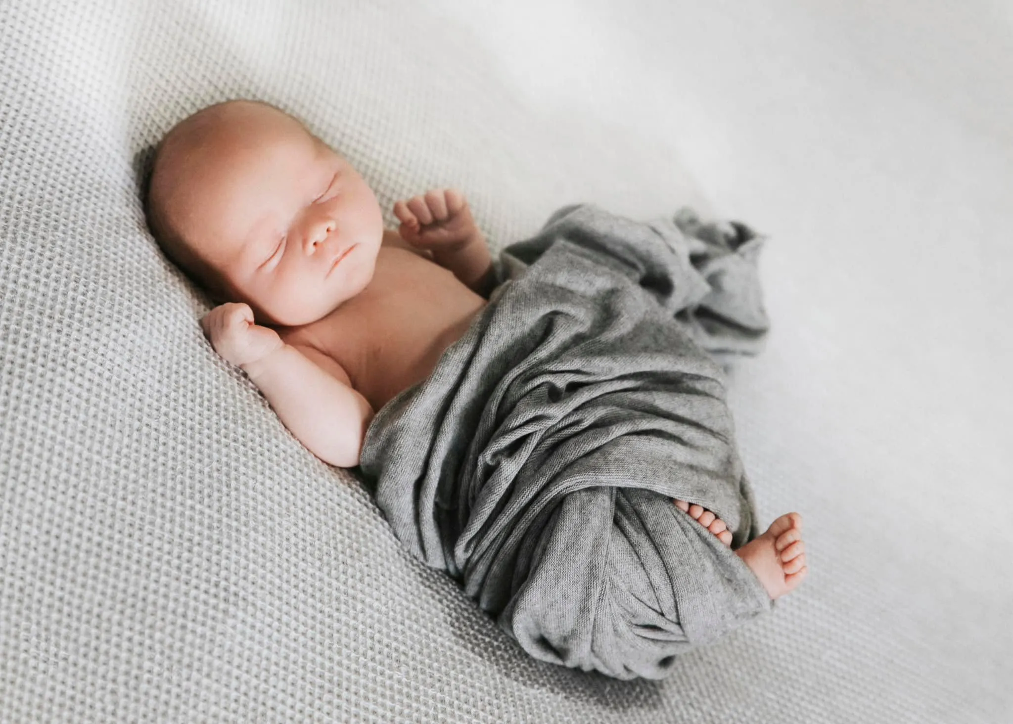 Capturing Precious Moments: A Guide to Beautiful Baby Photoshoots